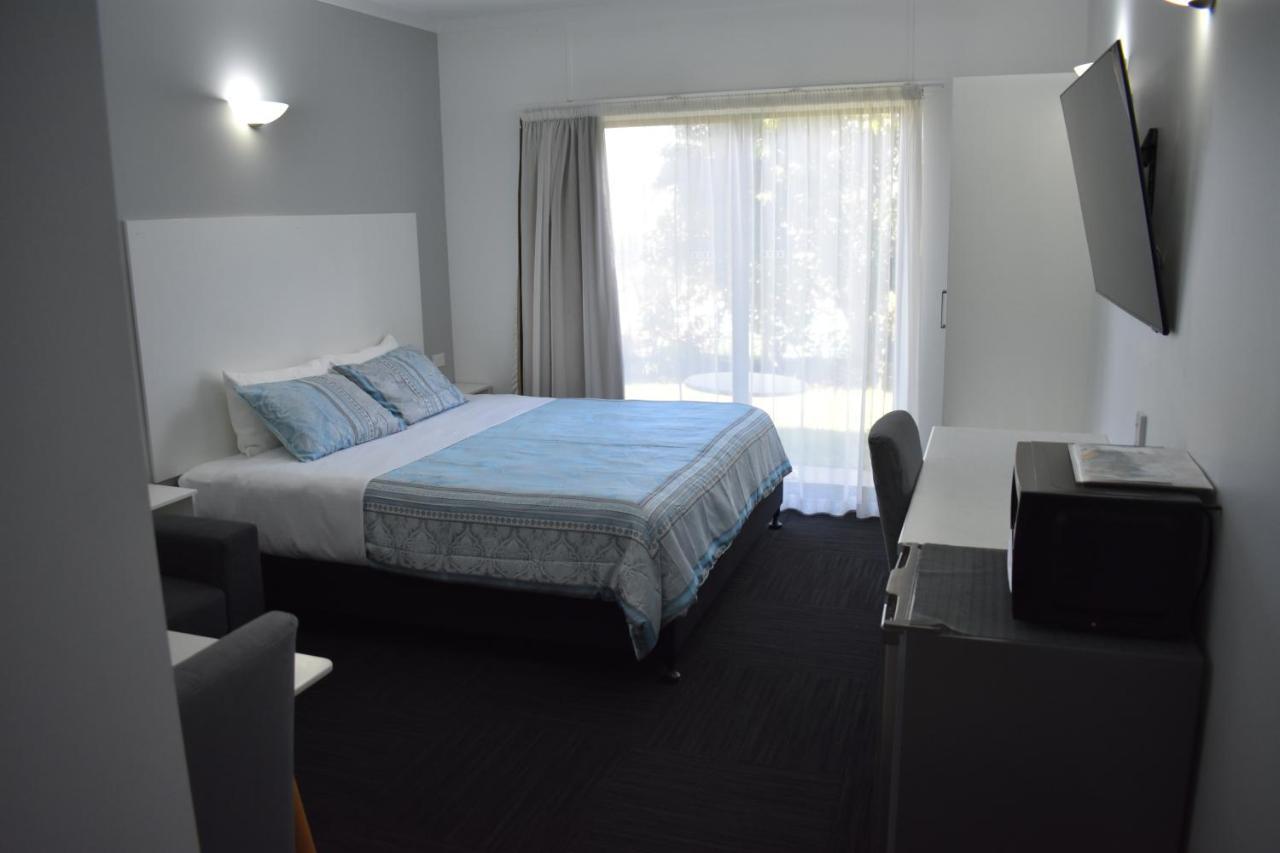 Riviana Motel Deniliquin Exteriör bild