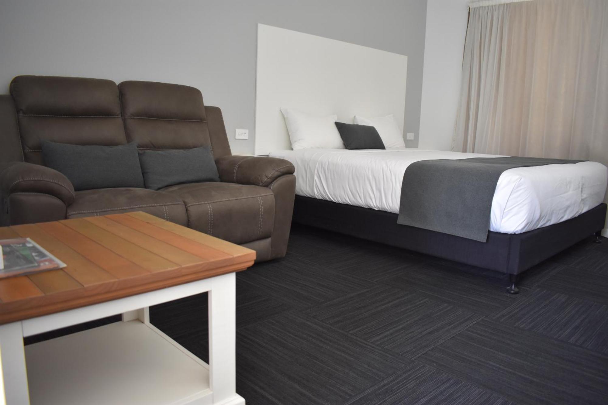 Riviana Motel Deniliquin Exteriör bild