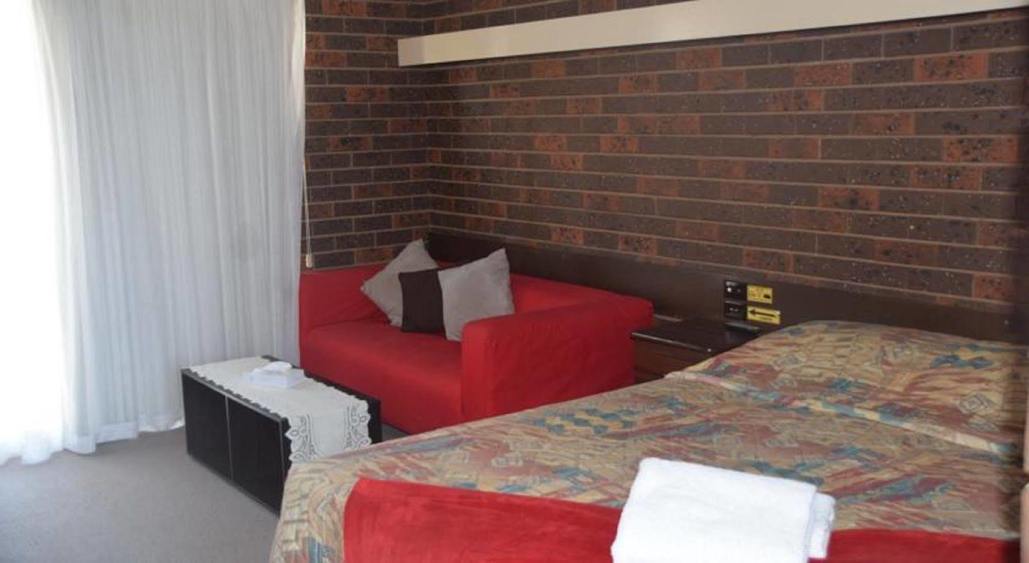 Riviana Motel Deniliquin Exteriör bild