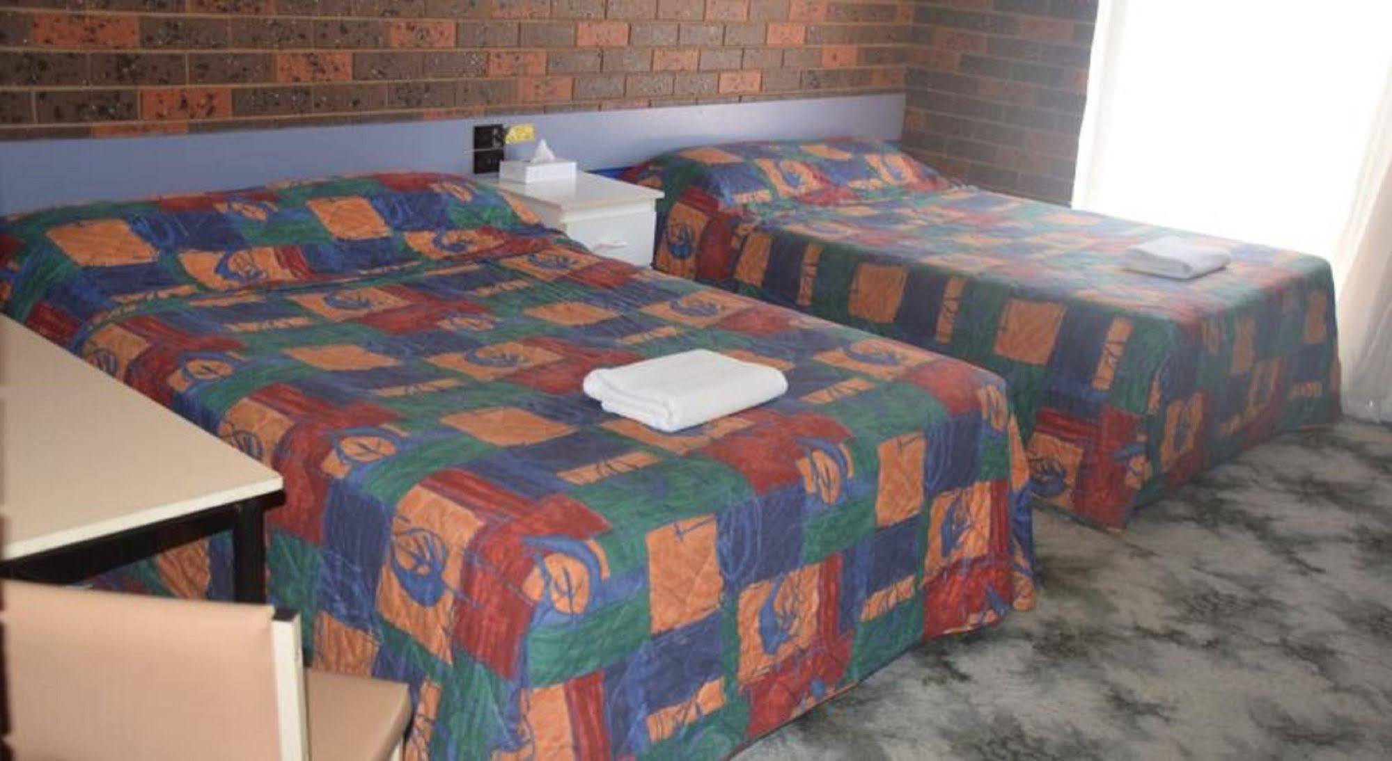 Riviana Motel Deniliquin Exteriör bild