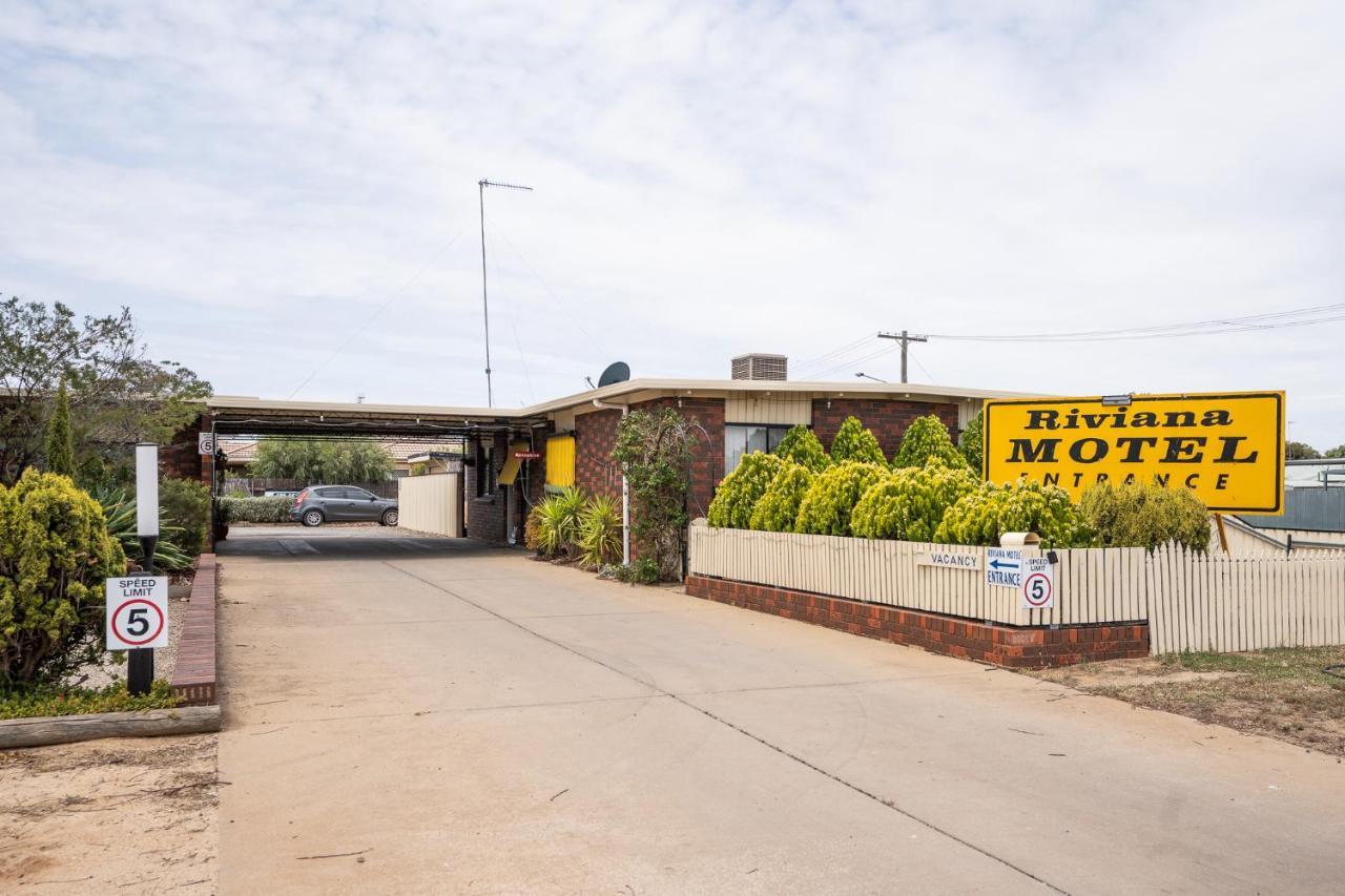 Riviana Motel Deniliquin Exteriör bild